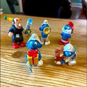 5 NEW Smurfs w/ Tags